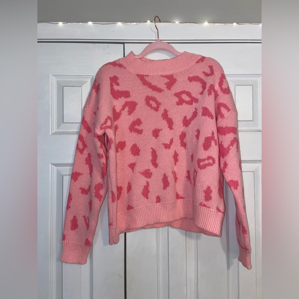 Boutique pink and red cheetah print sweater!!